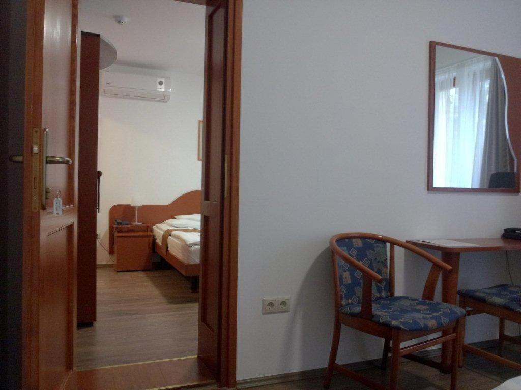 Fenyves Hotel Bekescsaba Εξωτερικό φωτογραφία