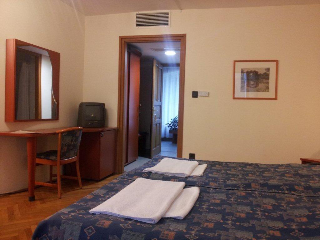 Fenyves Hotel Bekescsaba Εξωτερικό φωτογραφία